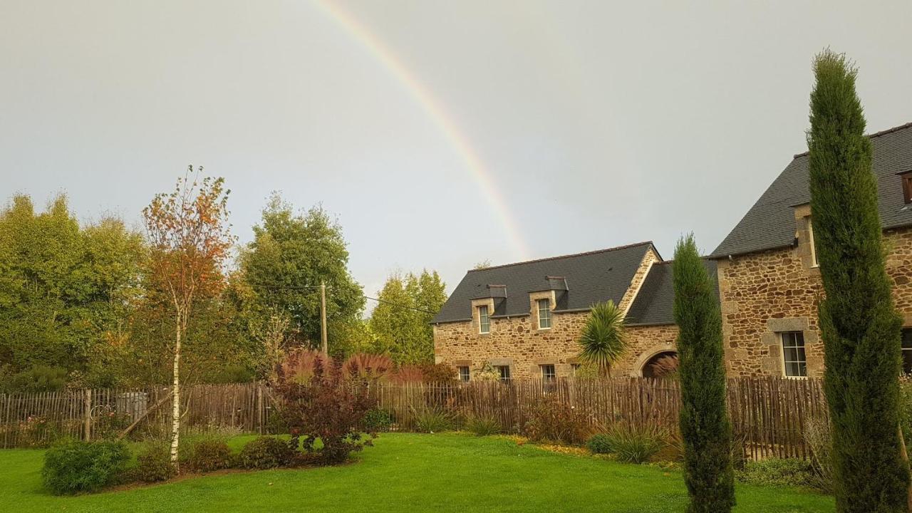 Les Gites Du Haut Pin Calorguen Exterior foto