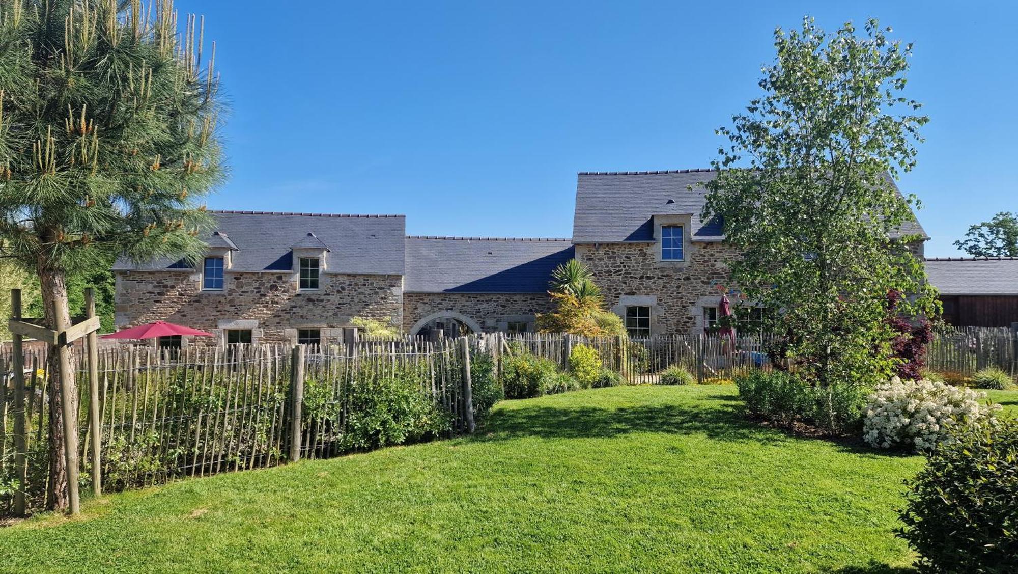 Les Gites Du Haut Pin Calorguen Exterior foto